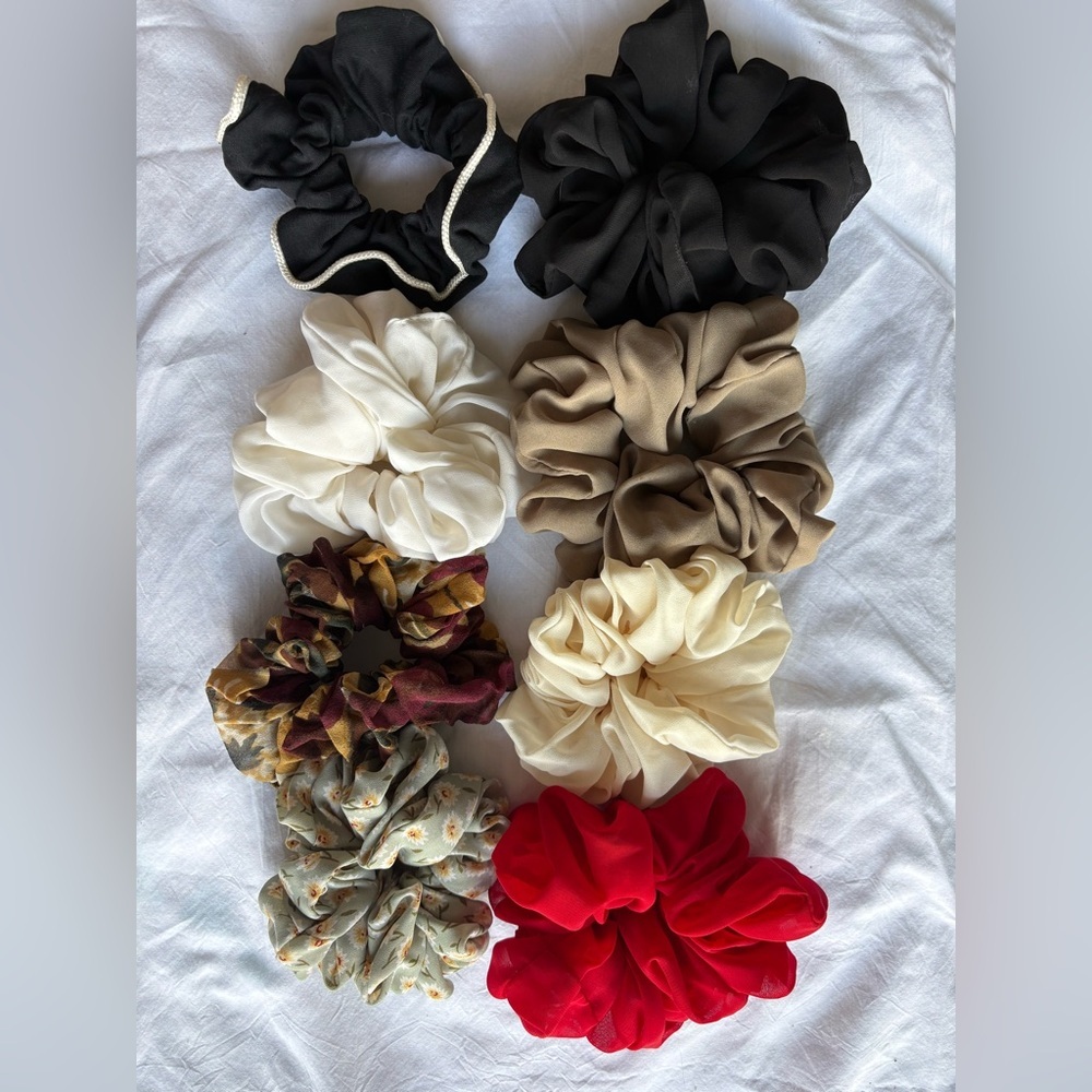 Over sized Scrunchie Set